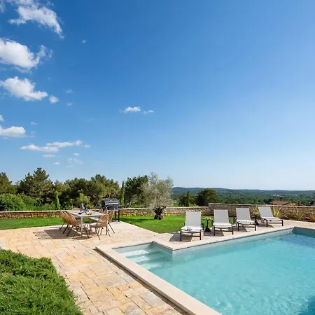 Villa Rustic Reichardia With A Pool In Istria *